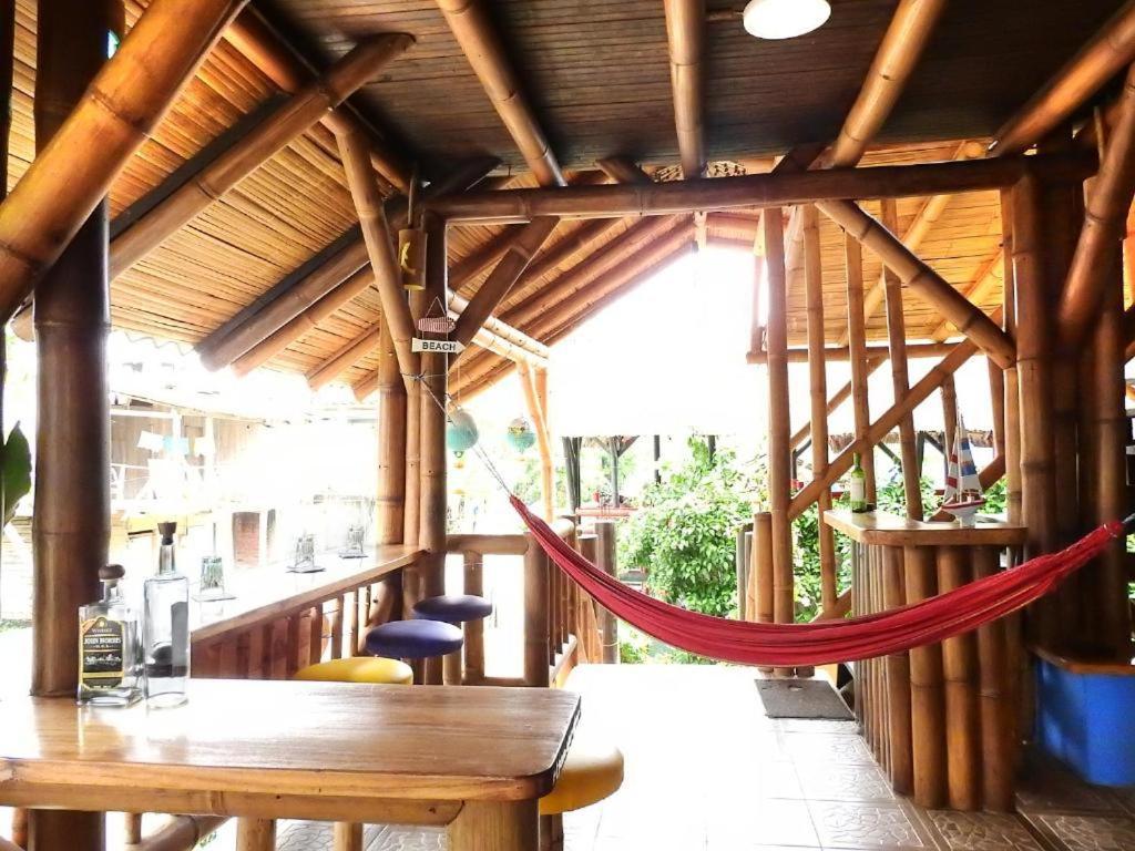 Hotel El Bochinche Mompiche Esterno foto